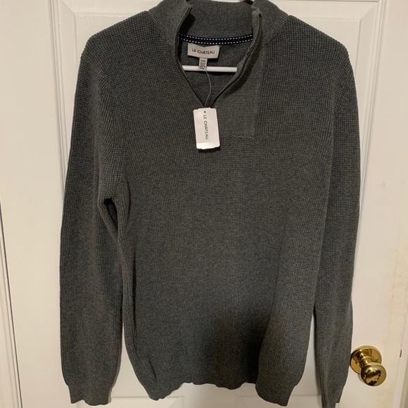 2 Le Chateau Sweaters - Picture 1 of 6